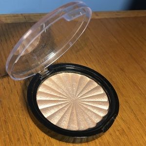 💄 Ofra Highlighter in Rodeo Drive